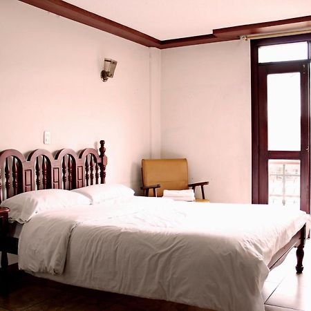 Hotel Cumanda Alfaro Екстериор снимка
