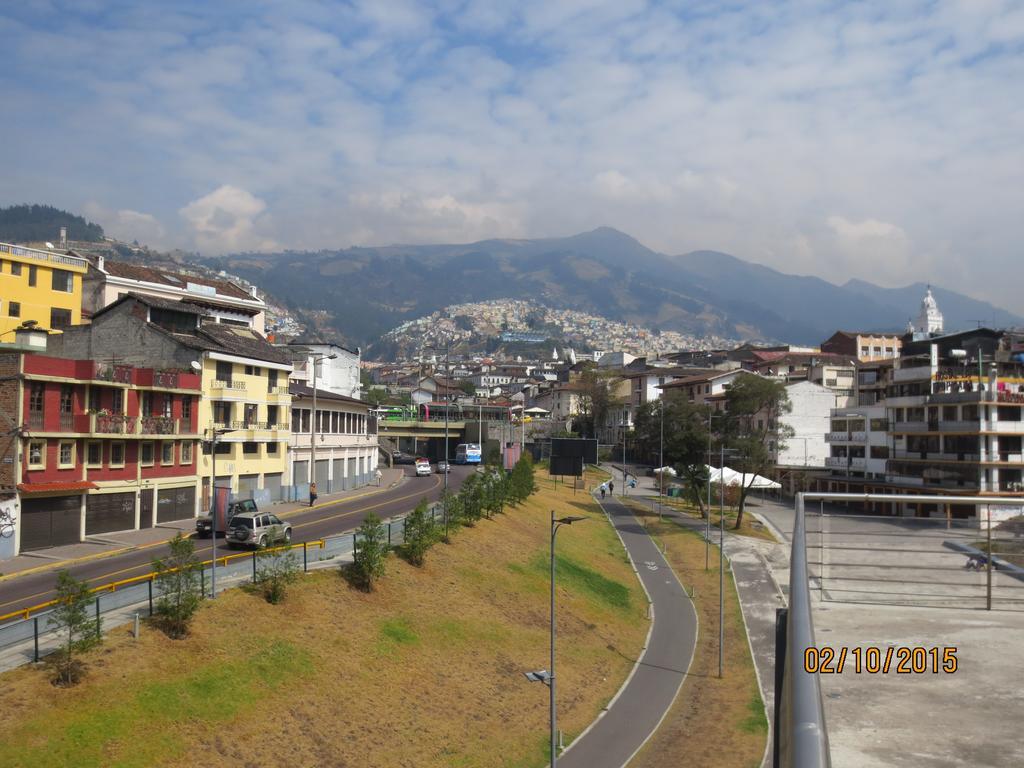 Hotel Cumanda Alfaro Екстериор снимка