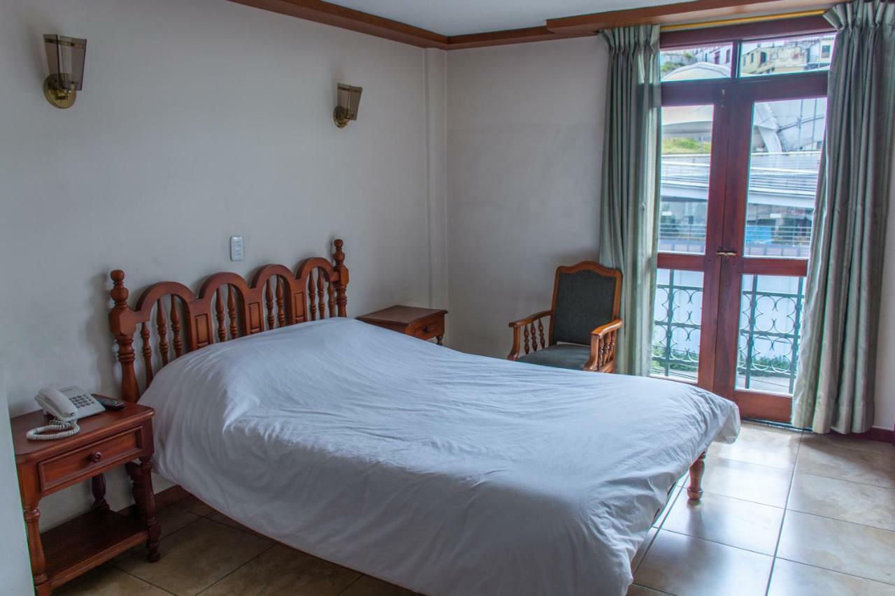 Hotel Cumanda Alfaro Екстериор снимка