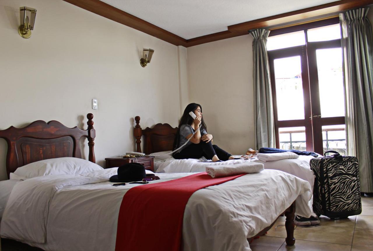Hotel Cumanda Alfaro Екстериор снимка